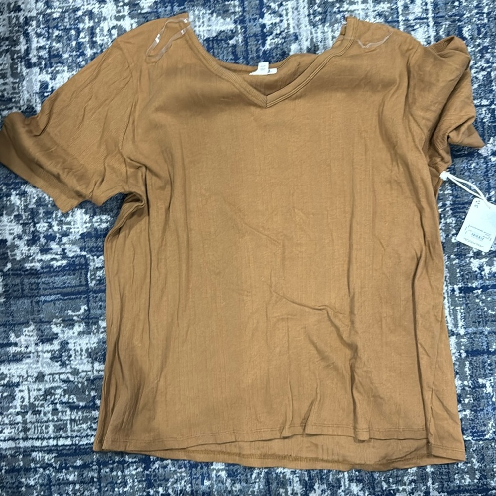V neck top